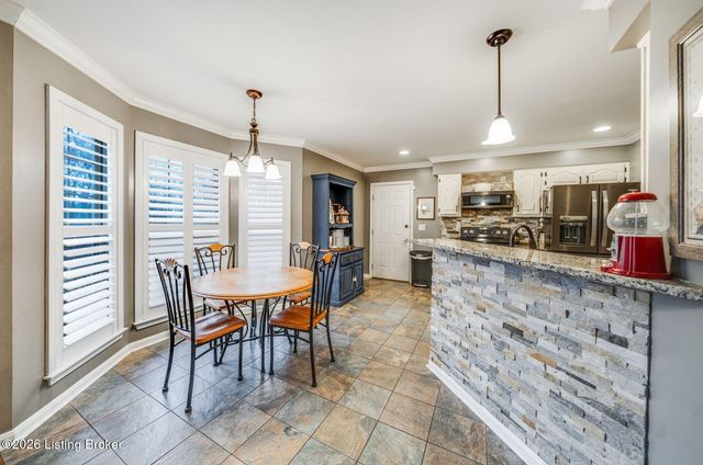 1939 Lakewood Dr, Elizabethtown, KY 42701