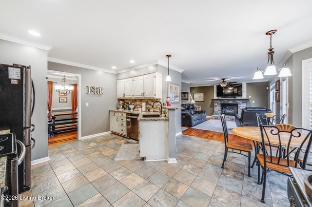 1939 Lakewood Dr, Elizabethtown, KY 42701