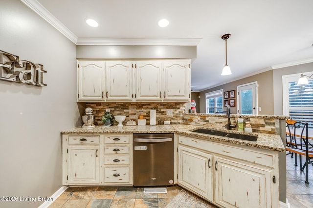 1939 Lakewood Dr, Elizabethtown, KY 42701