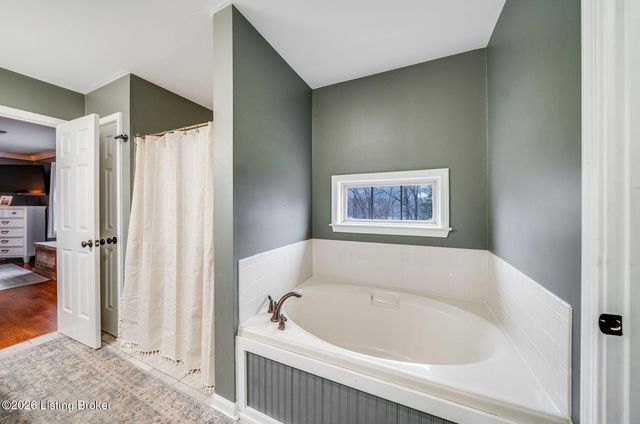 1939 Lakewood Dr, Elizabethtown, KY 42701