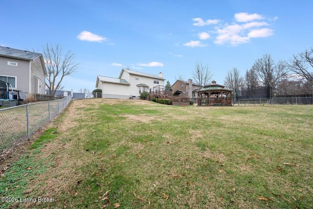 1939 Lakewood Dr, Elizabethtown, KY 42701