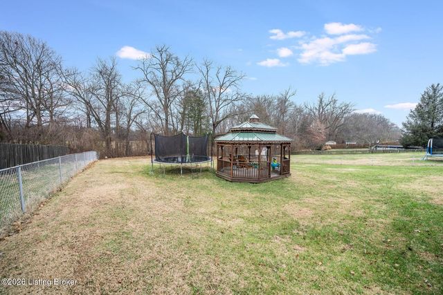 1939 Lakewood Dr, Elizabethtown, KY 42701