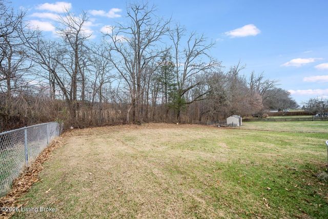 1939 Lakewood Dr, Elizabethtown, KY 42701