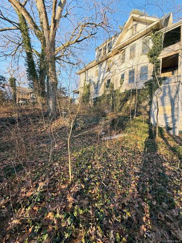 6 aka 10 Rossmore Avenue, Bronxville, NY 10708