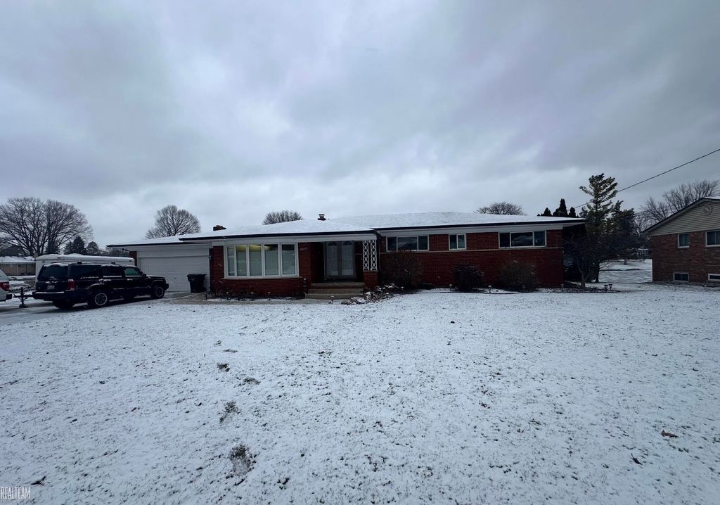 5055 Lorin Drive, Shelby Twp, MI 48316