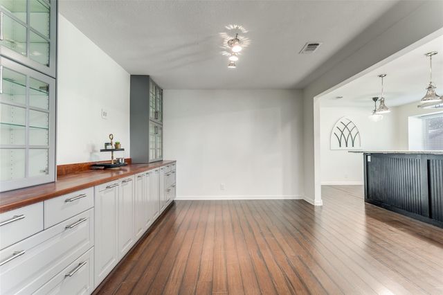 948 Spring Hills Drive, New Braunfels, TX 78130