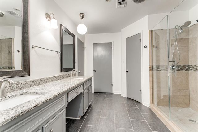 948 Spring Hills Drive, New Braunfels, TX 78130