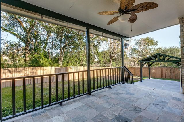 948 Spring Hills Drive, New Braunfels, TX 78130