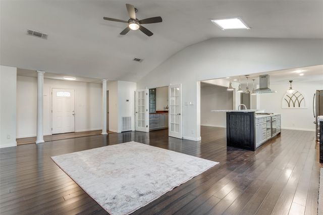 948 Spring Hills Drive, New Braunfels, TX 78130