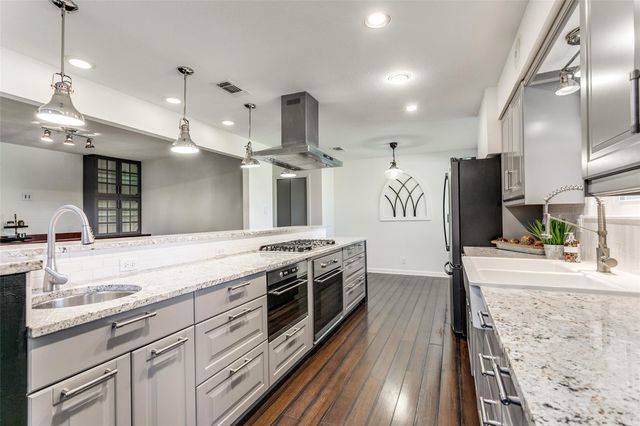 948 Spring Hills Drive, New Braunfels, TX 78130