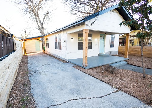 1046 Lombrano St, San Antonio, TX 78207