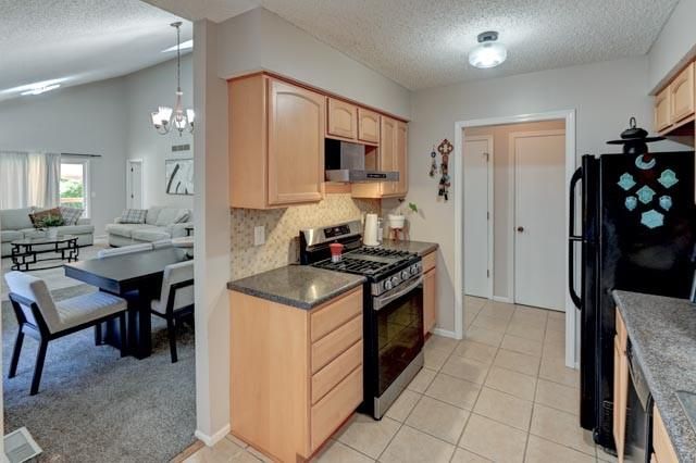 5225 NW 82nd Terrace, Kansas City, MO 64151