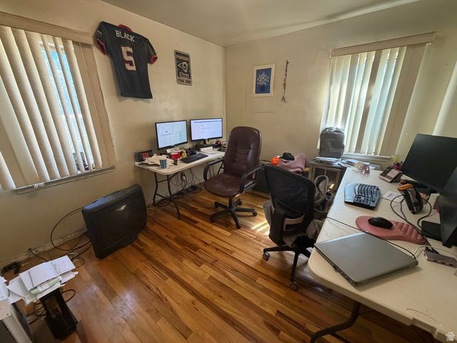 2001 E REDONDO AVE, Salt Lake City, UT 84108