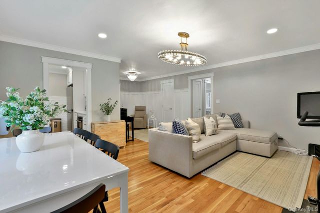 20 Chestnut Street 3, Rye, NY 10580