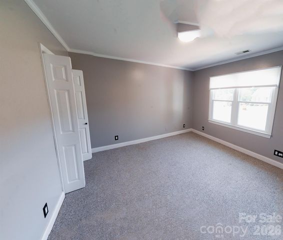 6567 Keeneland Trail, Vale, NC 28168