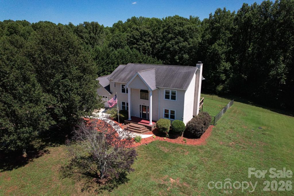 6567 Keeneland Trail, Vale, NC 28168