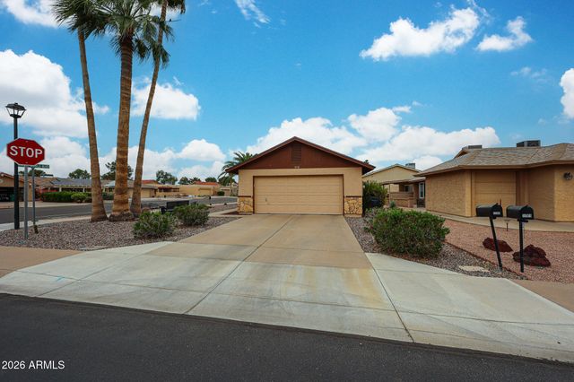 1596 LEISURE WORLD --, Mesa, AZ 85206