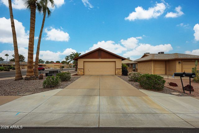 1596 LEISURE WORLD --, Mesa, AZ 85206