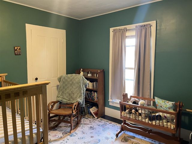 4 N West Street, Hillsdale, MI 49242