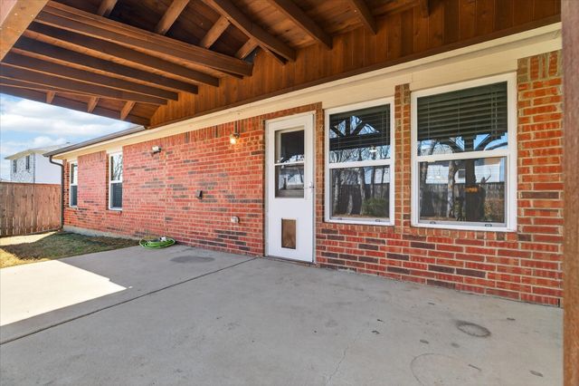 2413 Graystone Drive, Little Elm, TX 75068