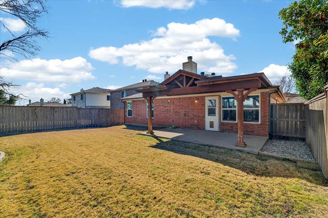 2413 Graystone Drive, Little Elm, TX 75068