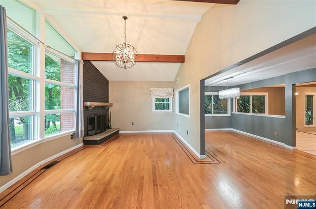 135 Elmwood Avenue, Ho-ho-kus, NJ 07423