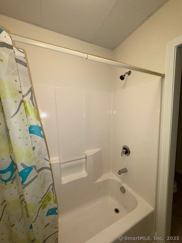 136 Meridian Street 102, Groton, CT 06340