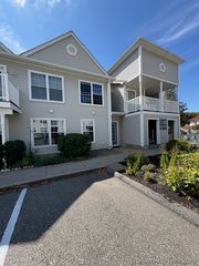 136 Meridian Street 102, Groton, CT 06340