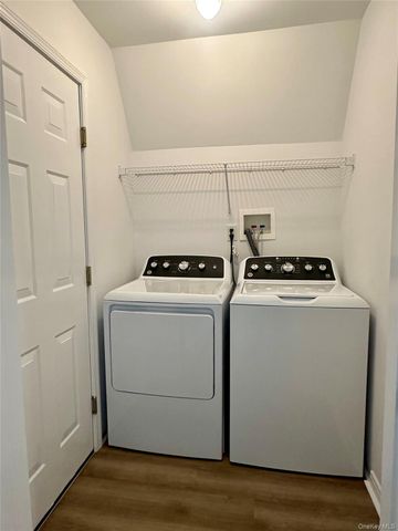 1403 Pebble Beach Path, Riverhead, NY 11901