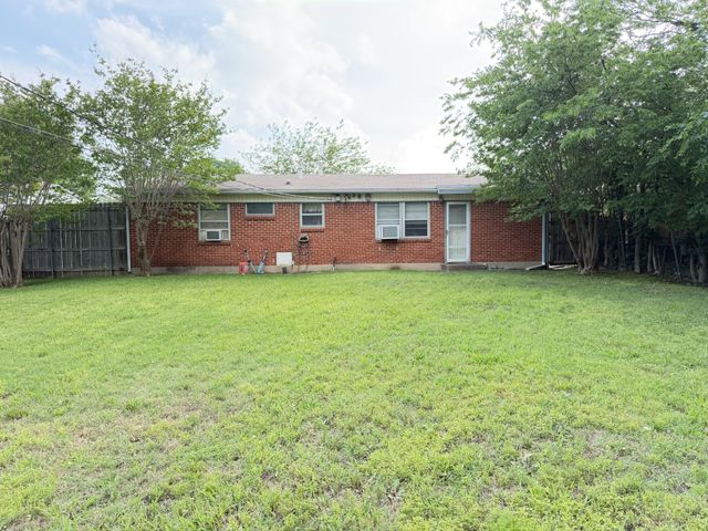 4736 Harper Drive, Mesquite, TX 75150