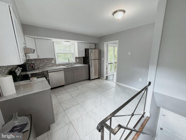 9222 LIMESTONE PL, College Park, MD 20740