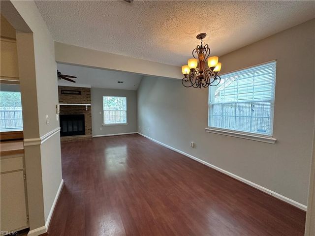 4809 Cliffony DR, Virginia Beach, VA 23464