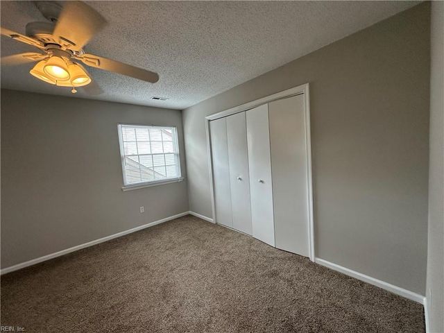 4809 Cliffony DR, Virginia Beach, VA 23464