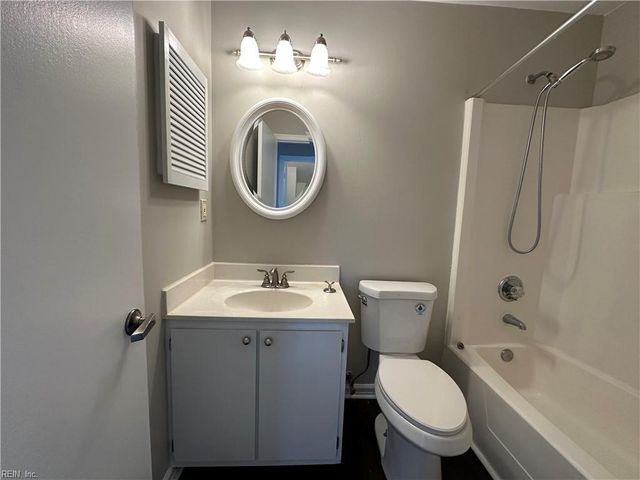 4809 Cliffony DR, Virginia Beach, VA 23464