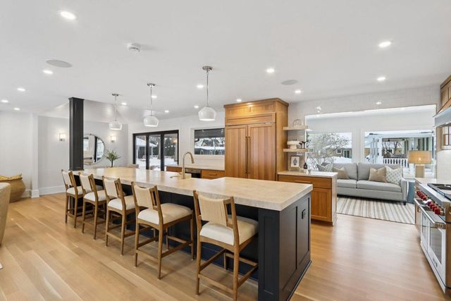 1600 Evergreen LANE, Lake Geneva, WI 53147