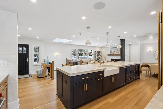 1600 Evergreen LANE, Lake Geneva, WI 53147