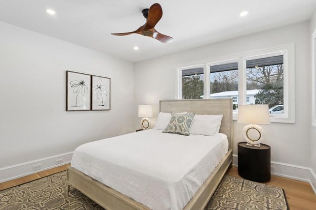 1600 Evergreen LANE, Lake Geneva, WI 53147