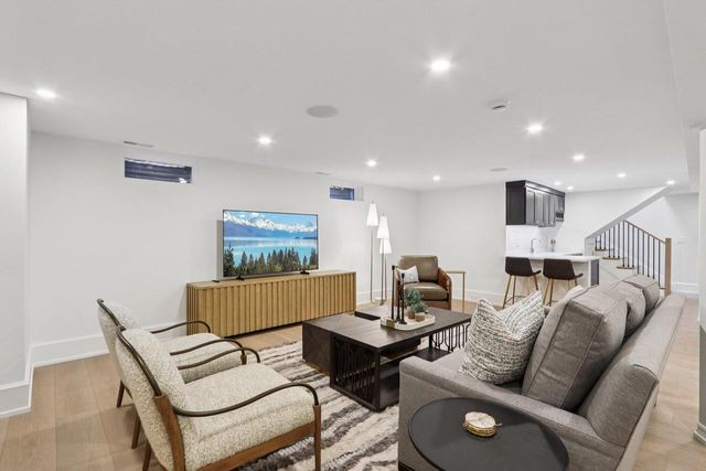 1600 Evergreen LANE, Lake Geneva, WI 53147