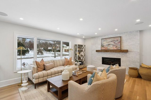 1600 Evergreen LANE, Lake Geneva, WI 53147