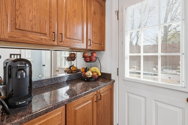 16 Orchard Ave, Wakefield, MA 01880