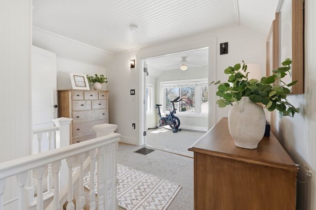 16 Orchard Ave, Wakefield, MA 01880