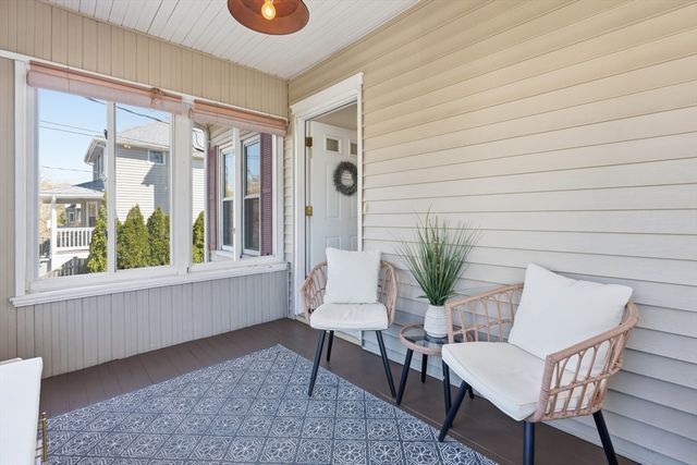 16 Orchard Ave, Wakefield, MA 01880