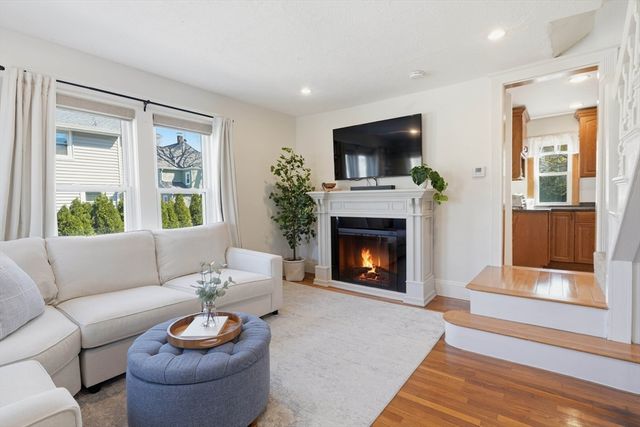 16 Orchard Ave, Wakefield, MA 01880