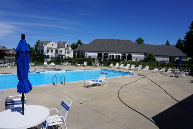 86 Spinnaker Drive, Manistee, MI 49660