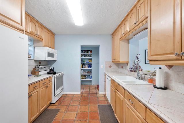 2501 NE 26th Terrace, Fort Lauderdale, FL 33305
