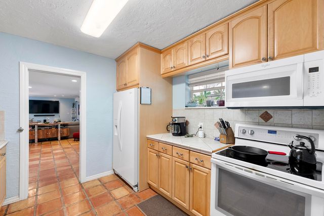 2501 NE 26th Terrace, Fort Lauderdale, FL 33305