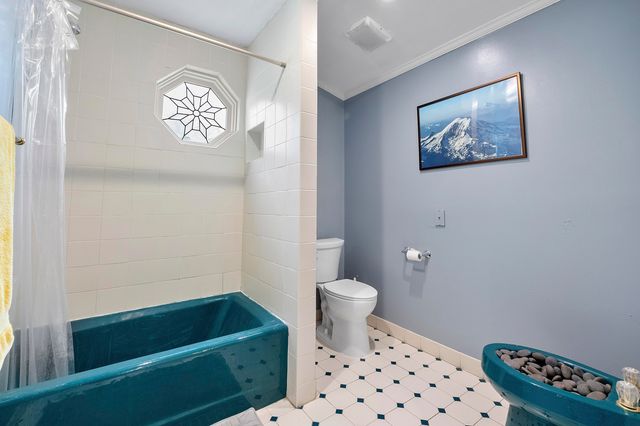 2501 NE 26th Terrace, Fort Lauderdale, FL 33305