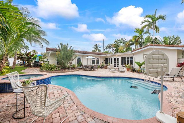 2501 NE 26th Terrace, Fort Lauderdale, FL 33305