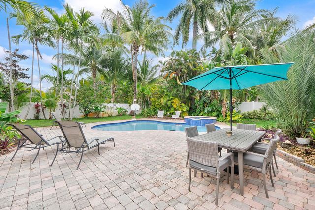 2501 NE 26th Terrace, Fort Lauderdale, FL 33305