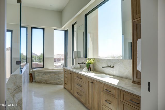 12926 E CORRINE Drive, Scottsdale, AZ 85259